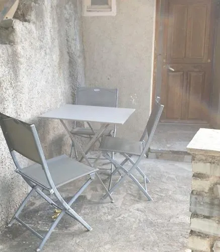 De Charme Vieille Appartement *